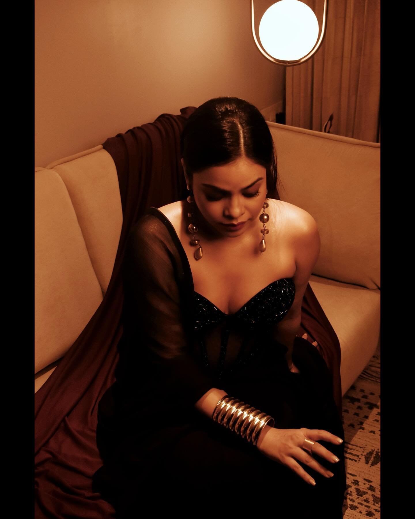 sumona chakravarti husband