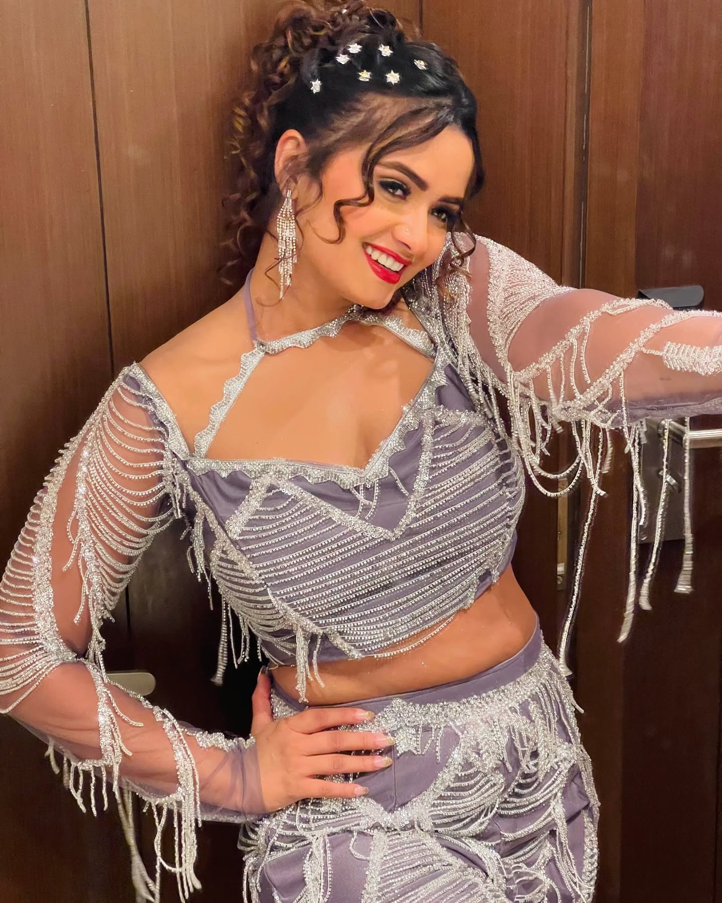 neelam giri net worth