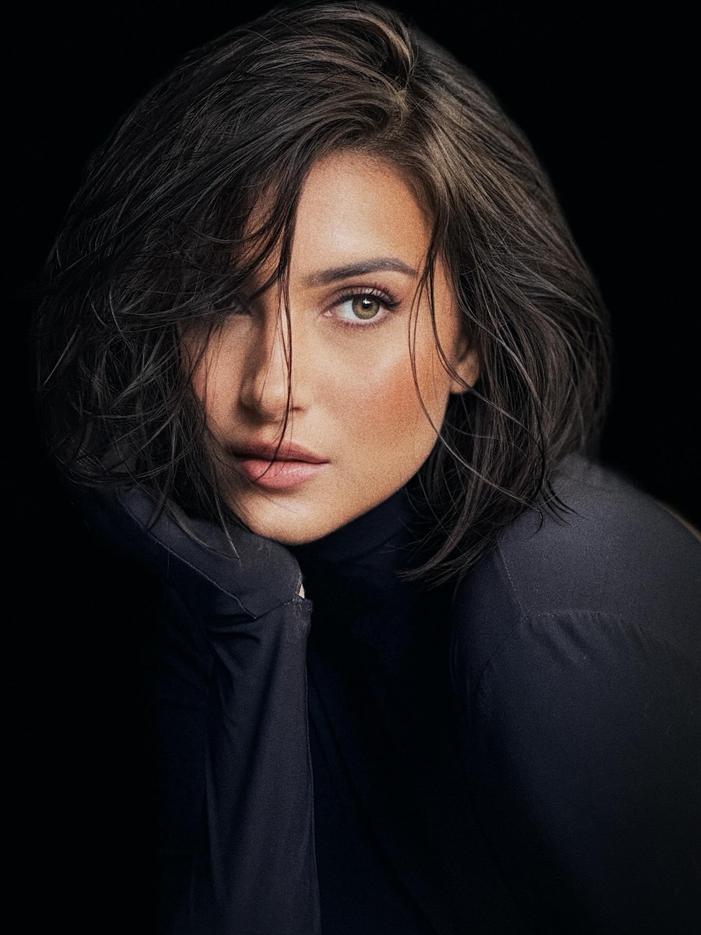 tara sutaria age